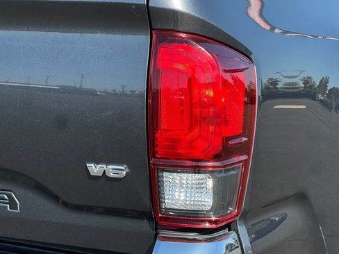 Certified 2023 Toyota Tacoma SR5 AWD/4WD image 26