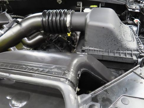 Used 2024 Ford F150 XLT w/ FX4 Off-Road Package image 30