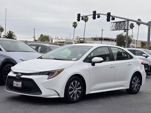 Used 2022 Toyota Corolla LE image 8