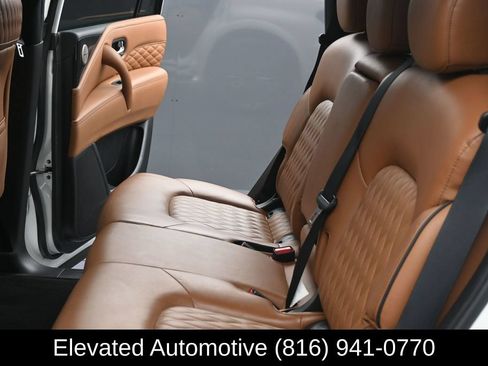 Used 2023 INFINITI QX80 Sensory w/ All-Season Package AWD/4WD image 22