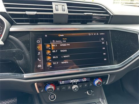 New 2025 Audi Q3 2.0T Premium image 23