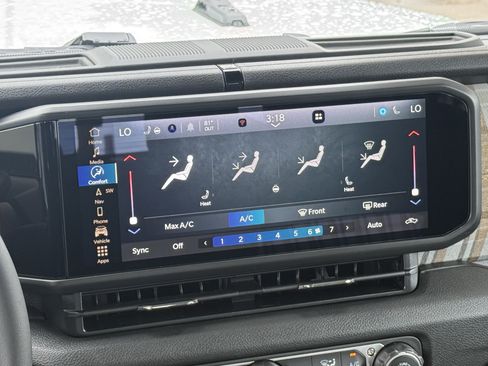 New 2026 Jeep Gladiator Sport AWD/4WD image 13