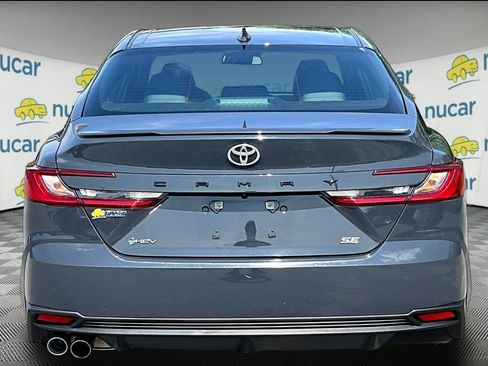 Used 2025 Toyota Camry SE FWD image 5