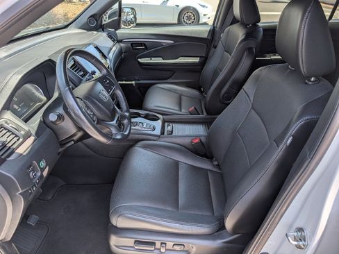 Used 2022 Honda Passport EX-L image 2