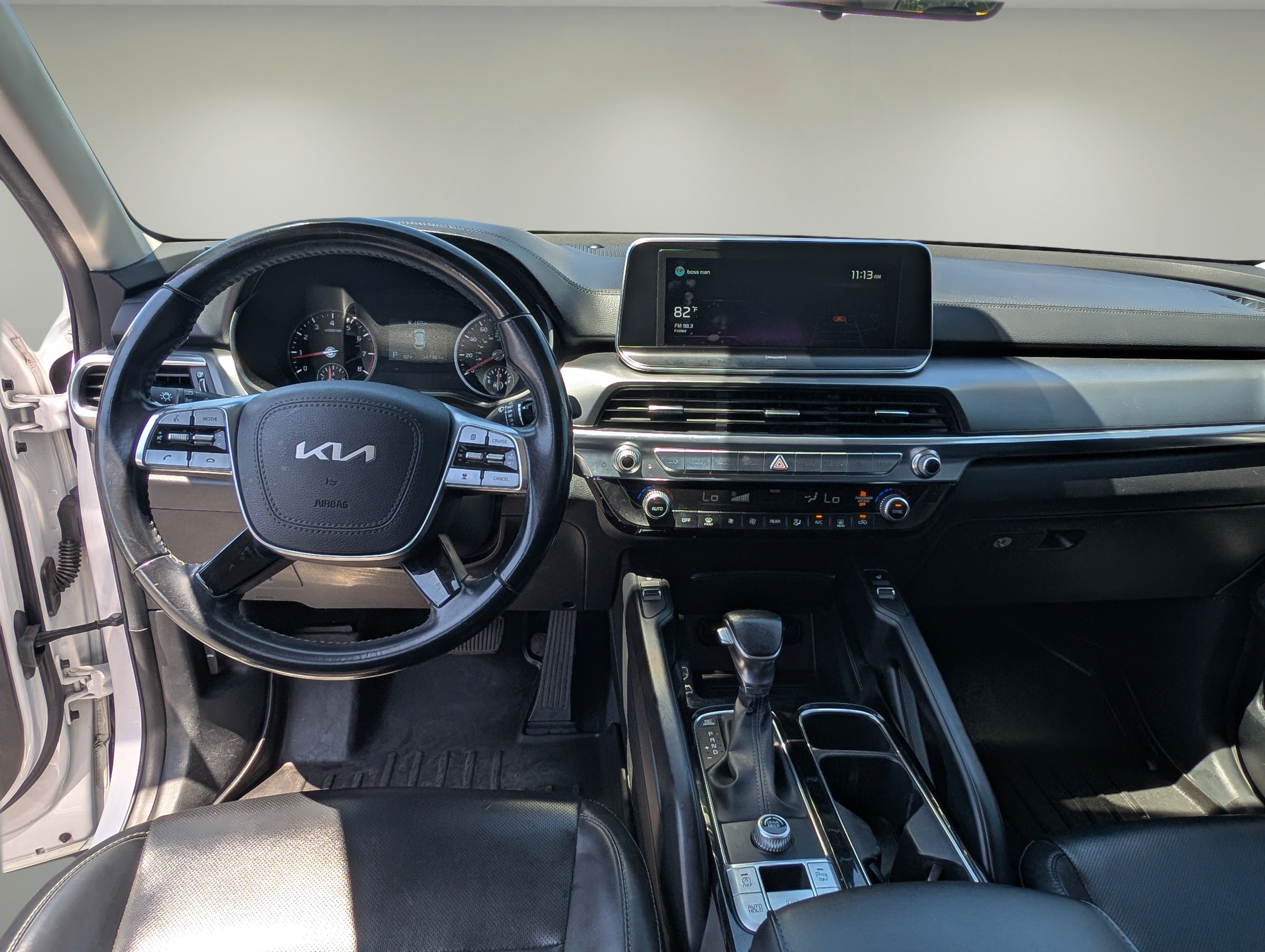 Used 2022 Kia Telluride S FWD image 13