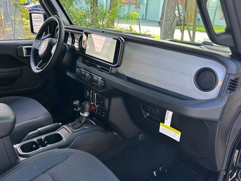 New 2026 Jeep Wrangler Unlimited Sport image 28