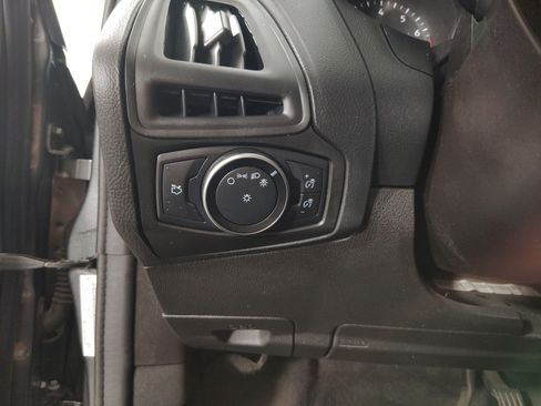 Used 2017 Ford Focus S image 16