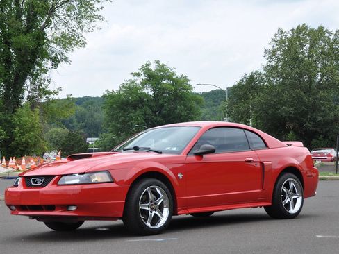 Used 1999 Ford Mustang GT RWD image 2
