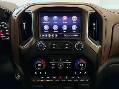 Used 2021 Chevrolet Silverado 1500 High Country w/ Technology Package AWD/4WD image 29