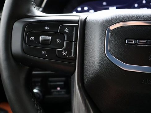 Certified 2024 GMC Yukon Denali Ultimate image 40