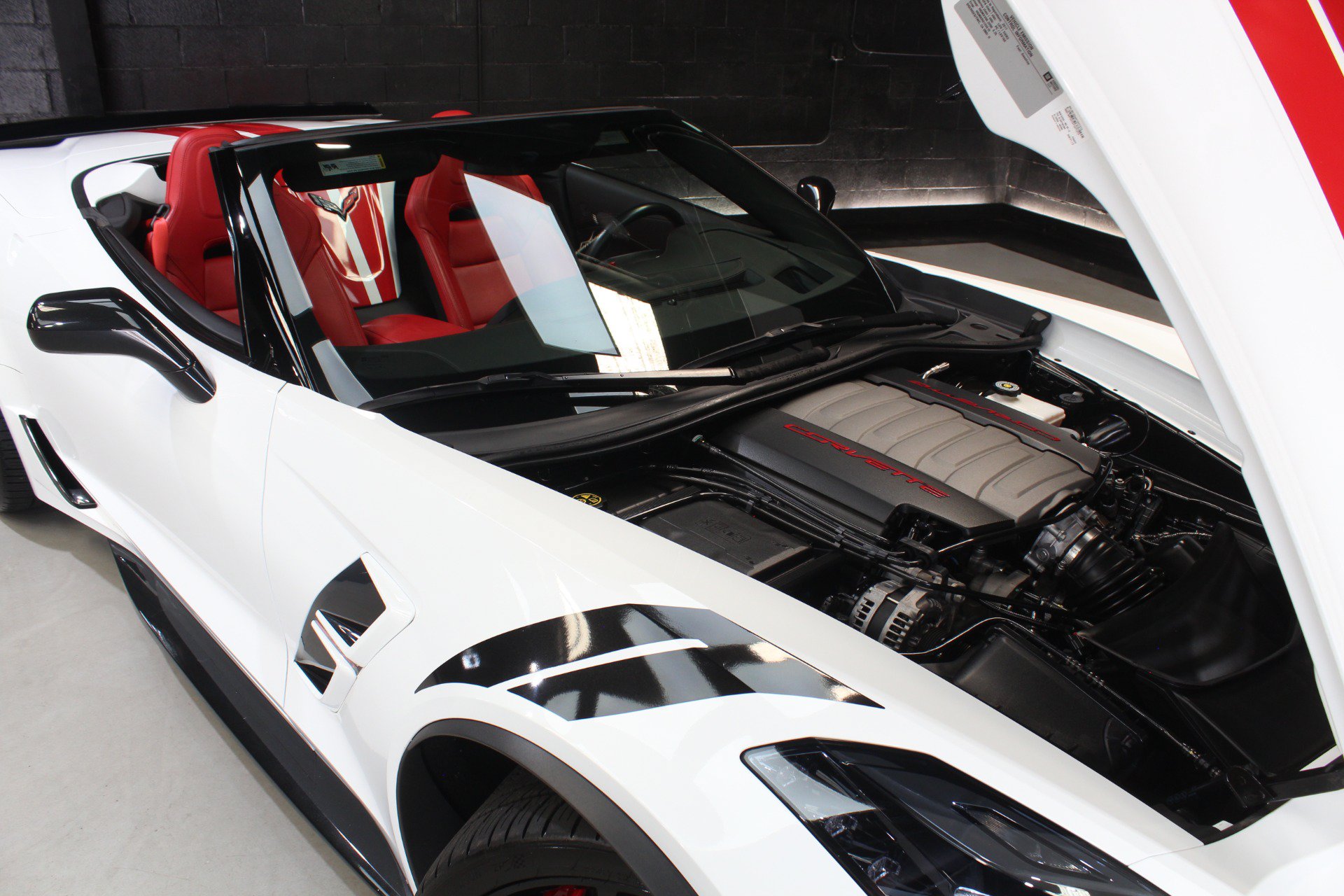 Used 2017 Chevrolet Corvette Grand Sport RWD image 36