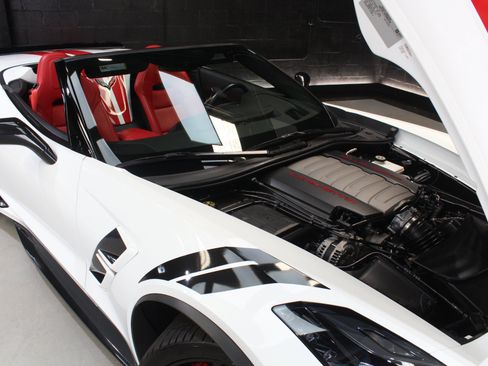 Used 2017 Chevrolet Corvette Grand Sport RWD image 36
