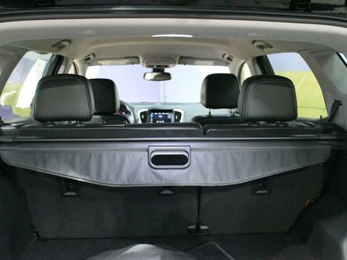 Used 2023 GMC Terrain SLT w/ Infotainment Package II AWD/4WD image 16