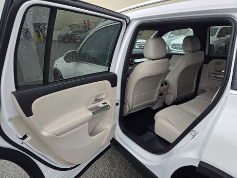 New 2026 Mercedes-Benz GLB 250 image 17