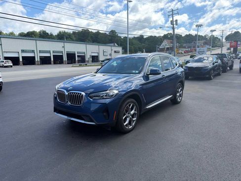 Used 2023 BMW X3 xDrive30i w/ Premium Package AWD/4WD image 3