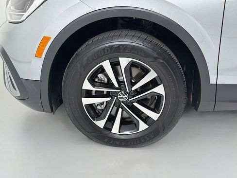 Used 2024 Volkswagen Tiguan S AWD/4WD image 31