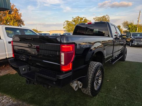 Used 2021 Ford F350 Lariat image 5