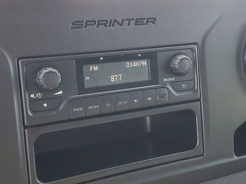 Used 2025 Mercedes-Benz Sprinter 2500 image 14