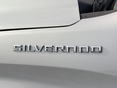 Used 2020 Chevrolet Silverado 1500 LT w/ All-Star Edition image 13