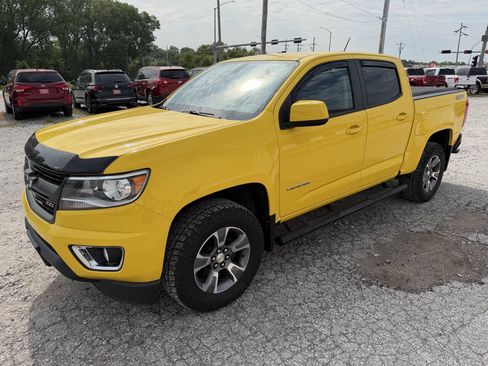 Used 2015 Chevrolet Colorado Z71 AWD/4WD image 9