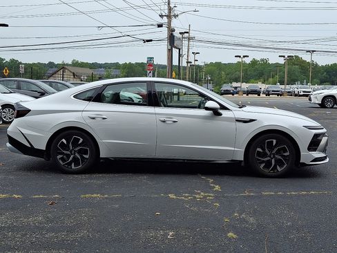 Used 2024 Hyundai Sonata SEL AWD/4WD image 8