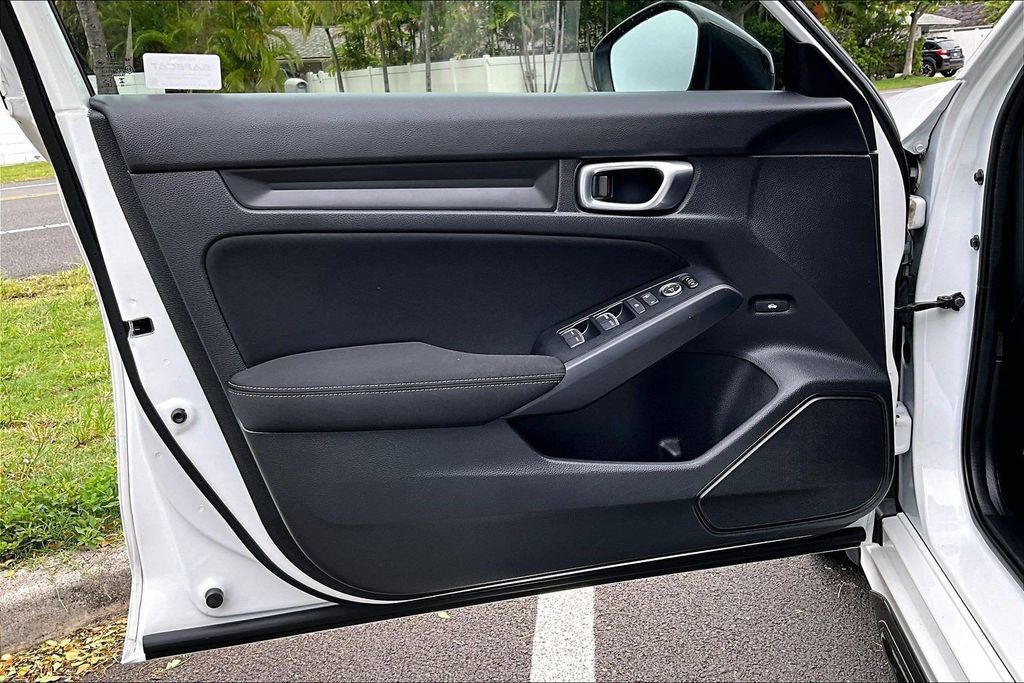 Used 2023 Honda Civic Sport image 18