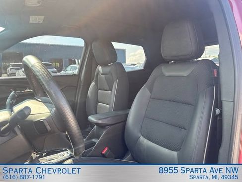 Used 2022 Chevrolet TrailBlazer RS w/ Sun and Liftgate Package AWD/4WD image 13