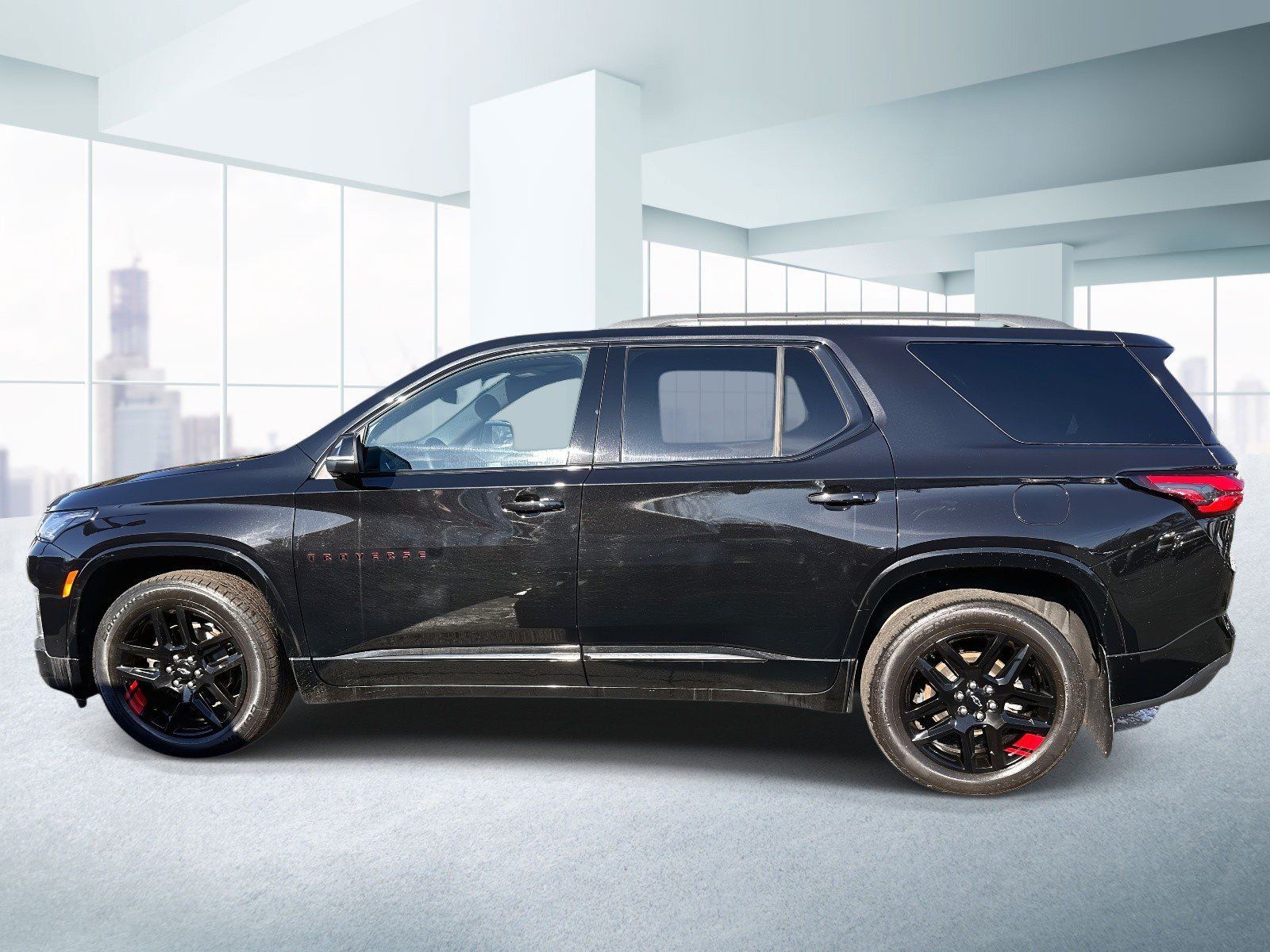 Used 2023 Chevrolet Traverse Premier w/ Redline Edition AWD/4WD image 2