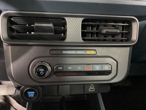 Used 2025 Ford Maverick XLT w/ XLT Luxury Package AWD/4WD image 19