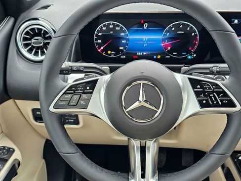 New 2026 Mercedes-Benz GLB 250 4MATIC image 27