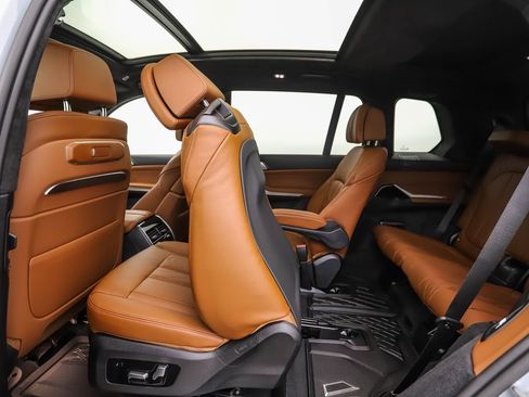 New 2026 BMW X7 xDrive40i w/ M Sport Package image 25