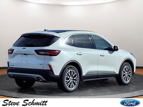 New 2025 Ford Escape SE image 3