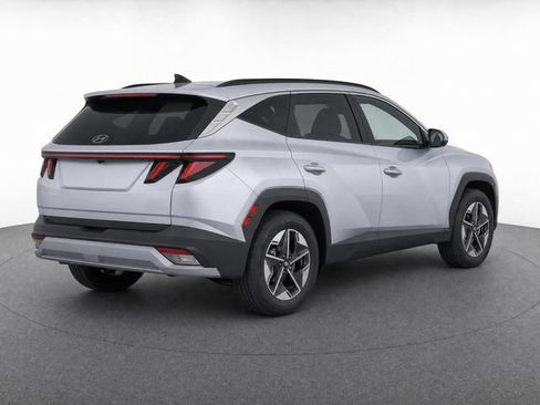 Used 2025 Hyundai Tucson SEL FWD image 6