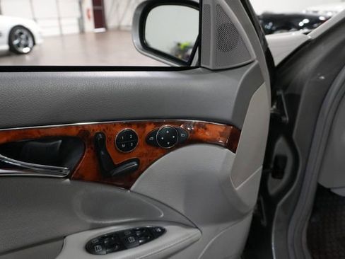 Used 2004 Mercedes-Benz E 320 Sedan image 16
