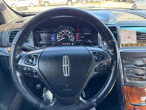 Used 2016 Lincoln MKS 4dr Sdn 3.7L AWD w/ Equipment Group 101A image 20