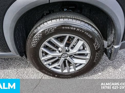 Used 2025 Nissan Rogue S FWD image 17