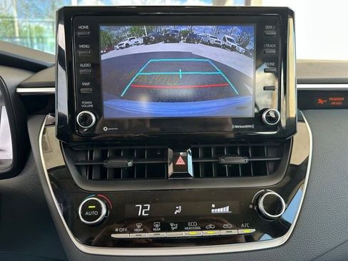 Used 2022 Toyota Corolla LE image 16