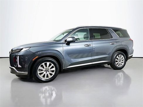 Used 2023 Hyundai Palisade SEL w/ Cargo Package image 3