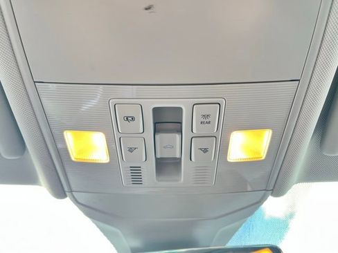 Used 2023 Volkswagen Jetta SE FWD image 26