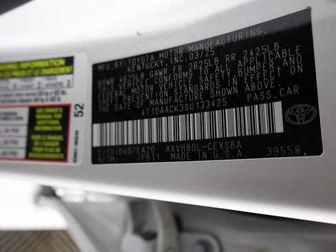 Used 2025 Toyota Camry SE FWD image 44