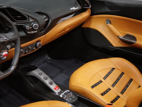 Used 2017 Ferrari 488 Spider RWD image 29