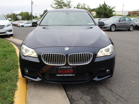 Used 2013 BMW 550i w/ M-Sport Package image 3