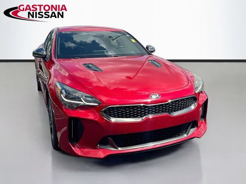 Used 2019 Kia Stinger GT RWD image 2