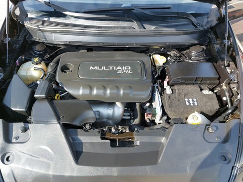 Used 2016 Jeep Cherokee Sport image 30