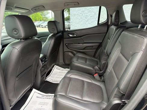 Used 2018 GMC Acadia SLT AWD/4WD image 16