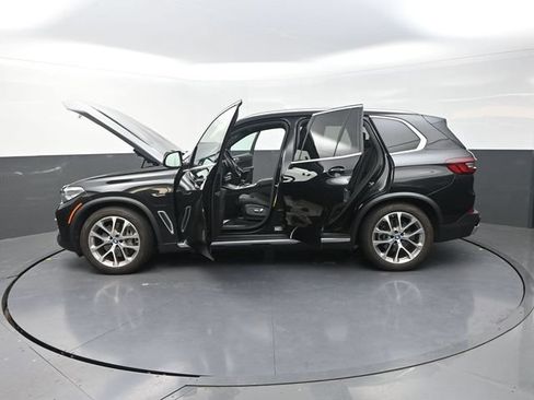 Used 2022 BMW X5 xDrive45e AWD/4WD image 42