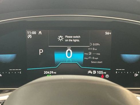 Certified 2023 Volkswagen Tiguan SE R-Line image 31