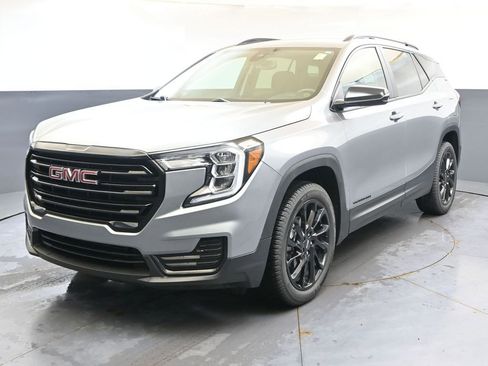 Used 2023 GMC Terrain SLE w/ Driver Convenience Package AWD/4WD image 1