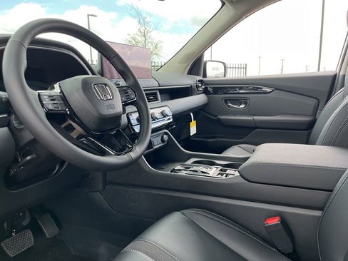 Certified 2026 Honda Passport RTL image 18