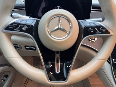 Used 2022 Mercedes-Benz EQS 450+ Sedan image 54